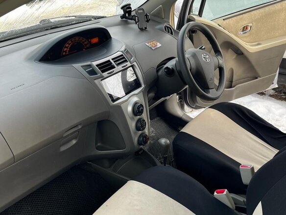 2008 Toyota Vitz II (XP90), серый, 770000 рублей - вид 13