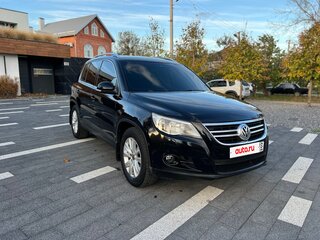 2009 Volkswagen Tiguan I, чёрный, 1050000 рублей, вид 4