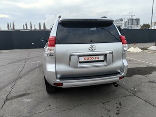 2010 Toyota Land Cruiser Prado 150 Series, серебристый, 2990000 рублей, вид 5