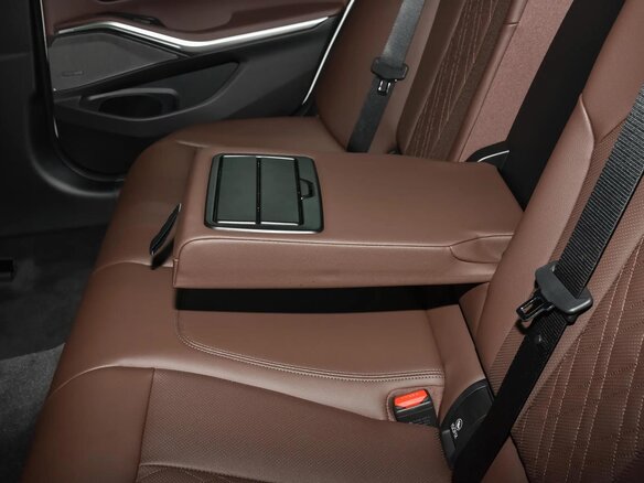 2025 BMW 3 серии 330i VII (G2x) Рестайлинг, серебристый, 5668000 рублей - вид 27
