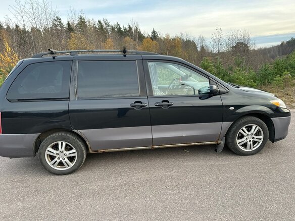 2004 Mazda MPV II (LW) Рестайлинг, чёрный, 120000 рублей - вид 8