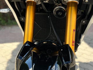 2018 Yamaha MT-09 Tracer (FJ-09), чёрный, 1180177 рублей, вид 3