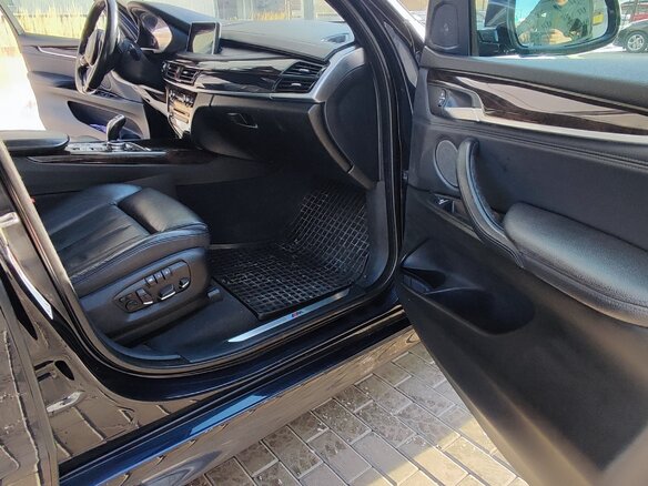 2015 BMW X5 40d III (F15), чёрный, 3299000 рублей - вид 15