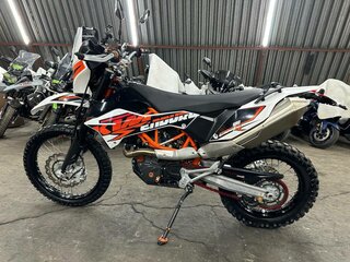 2017 KTM 690 Enduro R, белый, 825000 рублей, вид 4