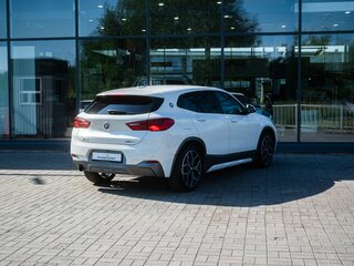 2019 BMW X2 sDrive18i I (F39), белый, 1830000 рублей, вид 2