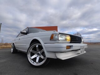 1987 Toyota Chaser III (X70), белый, 400000 рублей, вид 3