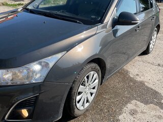 2013 Chevrolet Cruze I Рестайлинг, серый, 770000 рублей, вид 1