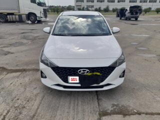 2021 Hyundai Solaris II Рестайлинг, белый, 1580000 рублей, вид 1