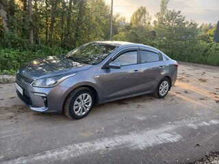 2017 Kia Rio IV, серый, 1250000 рублей, вид 1