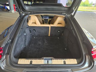2017 Porsche Panamera 4 E-Hybrid II, серебристый, 6200000 рублей, вид 2