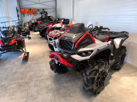 2025 BRP Can-Am Outlander X MR 1000R, серебристый, 2390000 рублей, вид 1