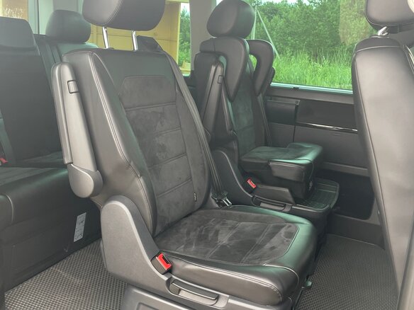 2018 Volkswagen Multivan T6, бежевый, 3850000 рублей - вид 8