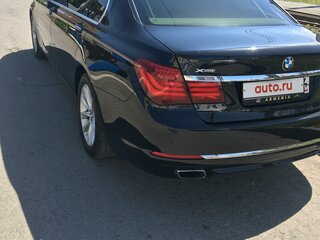 2012 BMW 7 серии Long 740Li xDrive V (F01/F02/F04) Рестайлинг, чёрный, 2250000 рублей, вид 4
