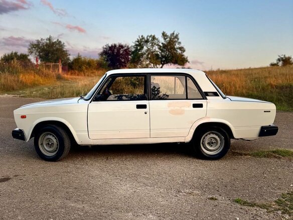 2008 Lada (ВАЗ) 2107, белый, 200000 рублей - вид 10