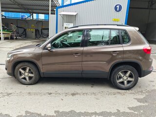 2015 Volkswagen Tiguan I Рестайлинг, коричневый, 1730000 рублей, вид 5