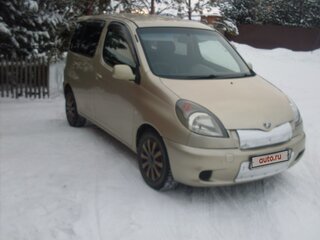 2002 Toyota FunCargo, золотистый, 545000 рублей, вид 3