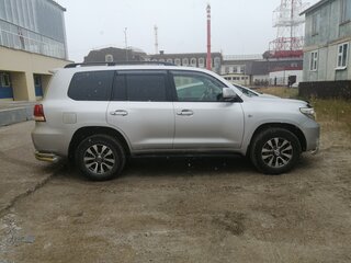 2010 Toyota Land Cruiser 200 Series, серебристый, 3670000 рублей, вид 2