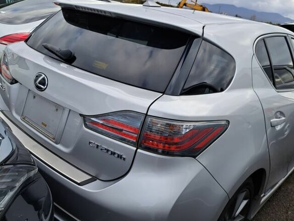 2011 Lexus CT 200h I, серебристый, 2900000 рублей - вид 18
