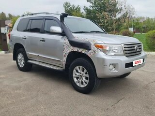 2012 Toyota Land Cruiser 200 Series Рестайлинг 1, серебристый, 3000000 рублей, вид 3