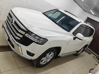 2023 Toyota Land Cruiser 300 Series, белый, 11999000 рублей, вид 2
