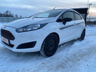 2015 Ford Fiesta Mk6 Рестайлинг, белый, 650000 рублей, вид 5
