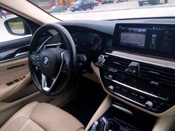 2020 BMW 5 серии 530d xDrive VII (G30/G31/G38), синий, 3100000 рублей - вид 38
