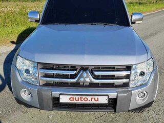 2007 Mitsubishi Pajero IV, серый, 2200000 рублей, вид 2