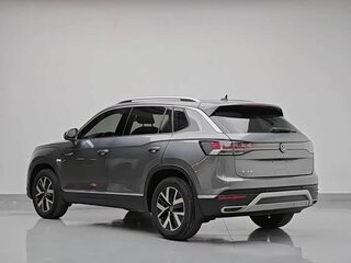 2023 Volkswagen Tayron I Рестайлинг, серый, 2790000 рублей, вид 4