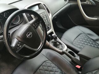 2011 Opel Astra J, серый, 650000 рублей, вид 4