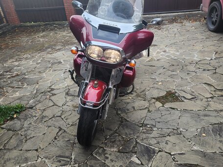 2001 Honda Valkyrie 1500, красный, 625000 рублей, вид 2