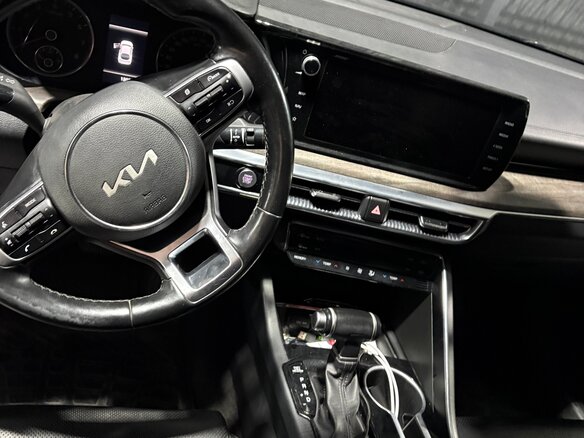 2021 Kia K5 III, синий, 2200000 рублей - вид 6