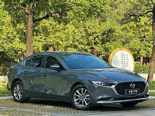 2021 Mazda 3 Axela IV (BP), серый, 1327000 рублей, вид 3