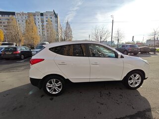 2012 Hyundai ix35 I, белый, 1350000 рублей, вид 4
