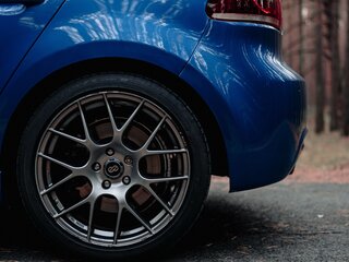 2011 Volkswagen Golf R VI, синий, 2050000 рублей, вид 2