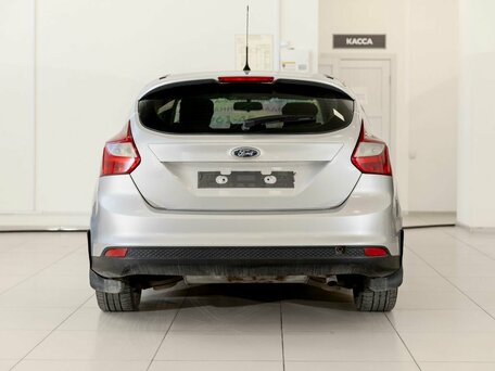 2011 Ford Focus III, серебристый, 900000 рублей, вид 5
