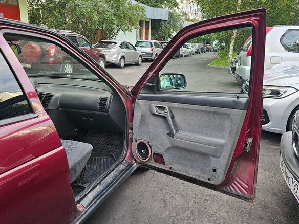 2005 Lada (ВАЗ) 2112, красный - вид 13