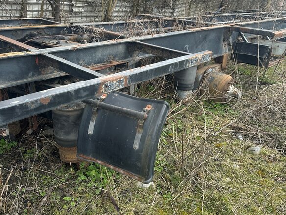 1993 Schmitz Cargobull 9084, чёрный, 110000 рублей - вид 18