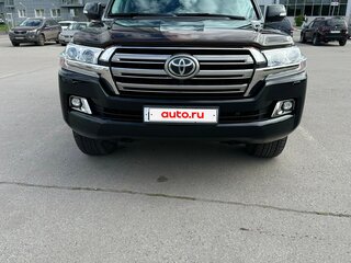 2015 Toyota Land Cruiser 200 Series Рестайлинг 2, чёрный, 6000000 рублей, вид 1