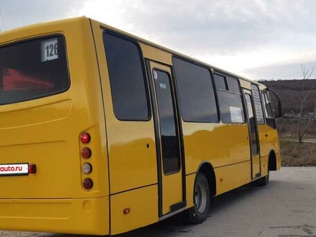 2012 Богдан А-092, жёлтый, 800000 рублей, вид 2