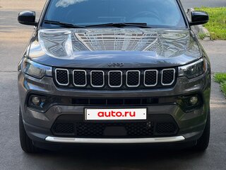 2023 Jeep Compass II Рестайлинг, серый, 2150000 рублей, вид 1