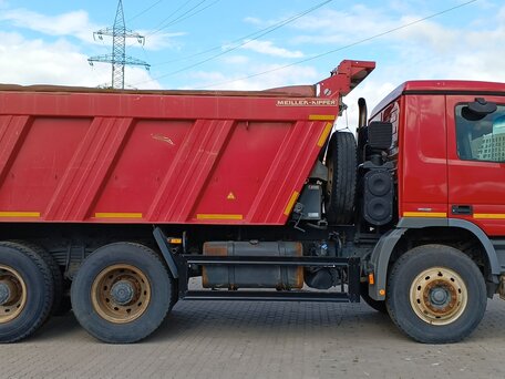 2018 Mercedes-Benz Actros, красный, 7490000 рублей, вид 3