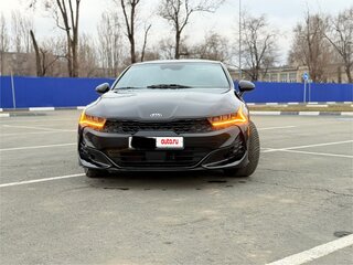 2020 Kia K5 III, чёрный, 2490000 рублей, вид 1