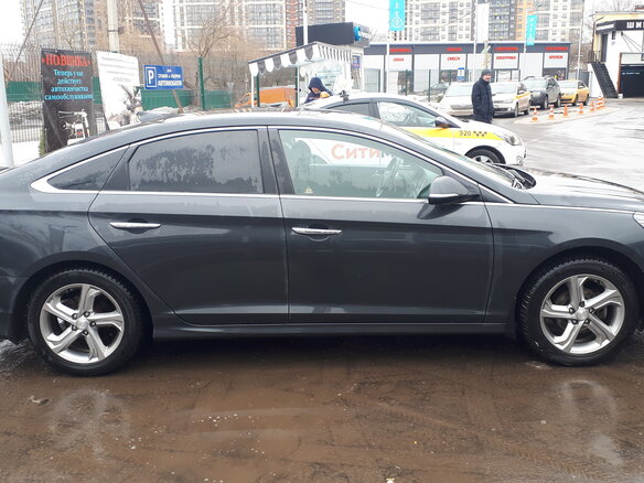 2018 Hyundai Sonata VII (LF) Рестайлинг, серый, 1590000 рублей - вид 3