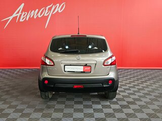 2012 Nissan Qashqai I Рестайлинг, коричневый, 865000 рублей, вид 4