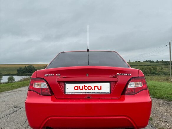 2011 Daewoo Nexia I Рестайлинг, красный, 140000 рублей - вид 4