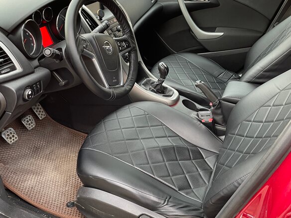 2011 Opel Astra J, красный - вид 4