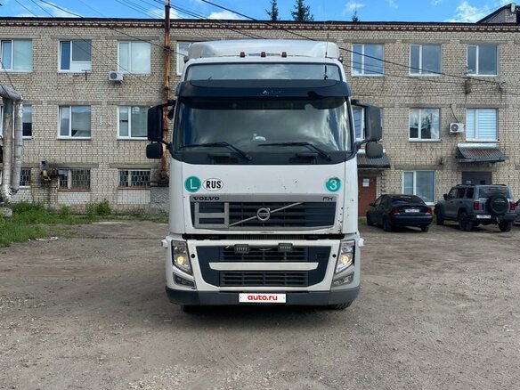 2011 Volvo FH, белый, 3500000 рублей