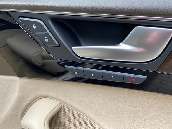 2014 Audi A8 Long III (D4) Рестайлинг, чёрный - вид 11