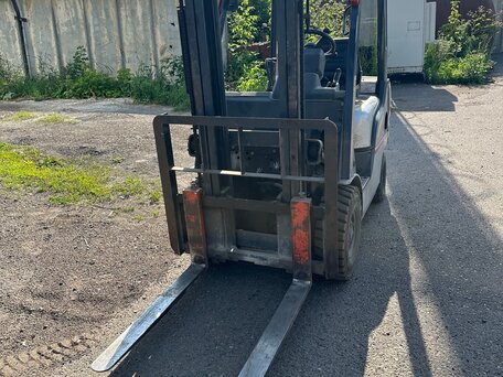 2003 Nissan серия L, 460000 рублей, вид 3