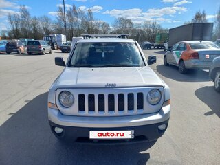 2011 Jeep Liberty (Patriot), серебристый, 1000000 рублей, вид 2